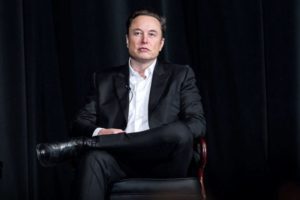 Leia mais sobre o artigo Tesla Insurance está forçando taxas competitivas de outras seguradoras, diz Elon Musk