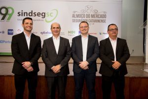 Leia mais sobre o artigo Sindseg PR/MS esteve representado no almoço comemorativo aos 99 anos do Sindseg SC