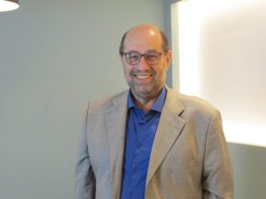 Leia mais sobre o artigo Corretor responde por 80% da venda de seguros no país: como a tecnologia tem mudado a profissão? 