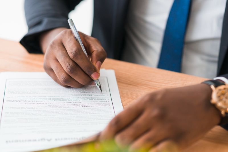 No momento, você está visualizando Projeto pode regulamentar profissão para atuar no mercado de seguros