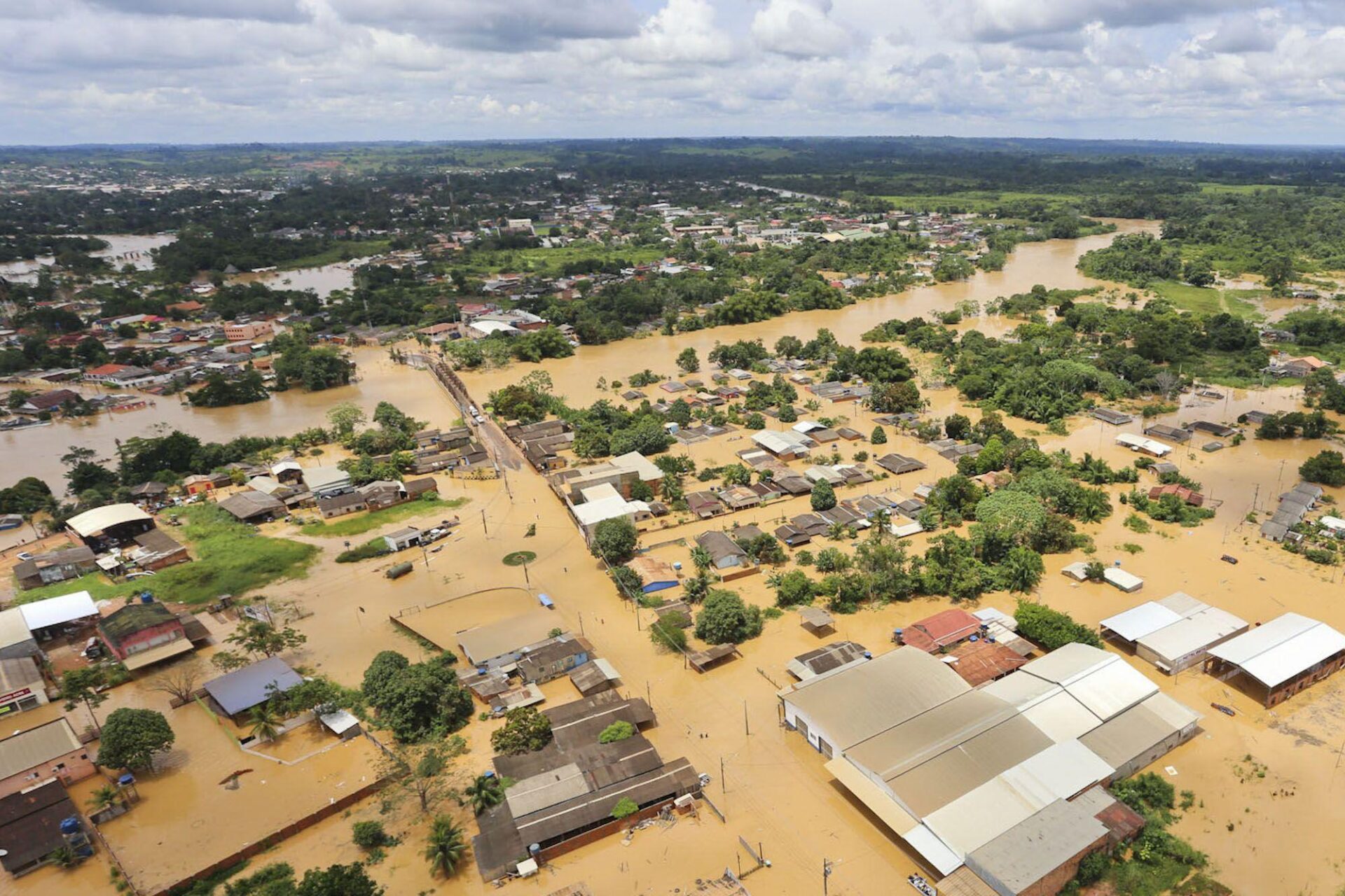 No momento, você está visualizando Enchentes no Rio Grande do Sul: Aspectos Legais e Direitos dos Atingidos