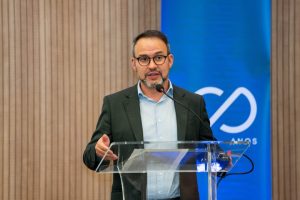 Leia mais sobre o artigo Com grande repercussão na mídia, Sindseg PR/MS lança o Livro do Centenário e abre exposição sobre 100 anos de seguro no Brasil