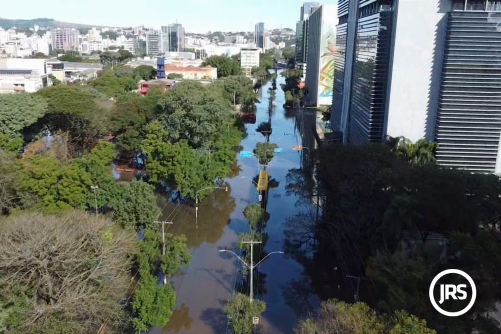 Leia mais sobre o artigo Em comunicado à imprensa, Porto Seguro esclarece que não é seguradora do espaço afetado no Aeroporto da Capital Gaúcha