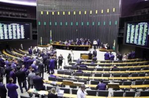 Leia mais sobre o artigo Marco legal traz clareza na prestação de serviços ao consumidor, diz representantes do setor