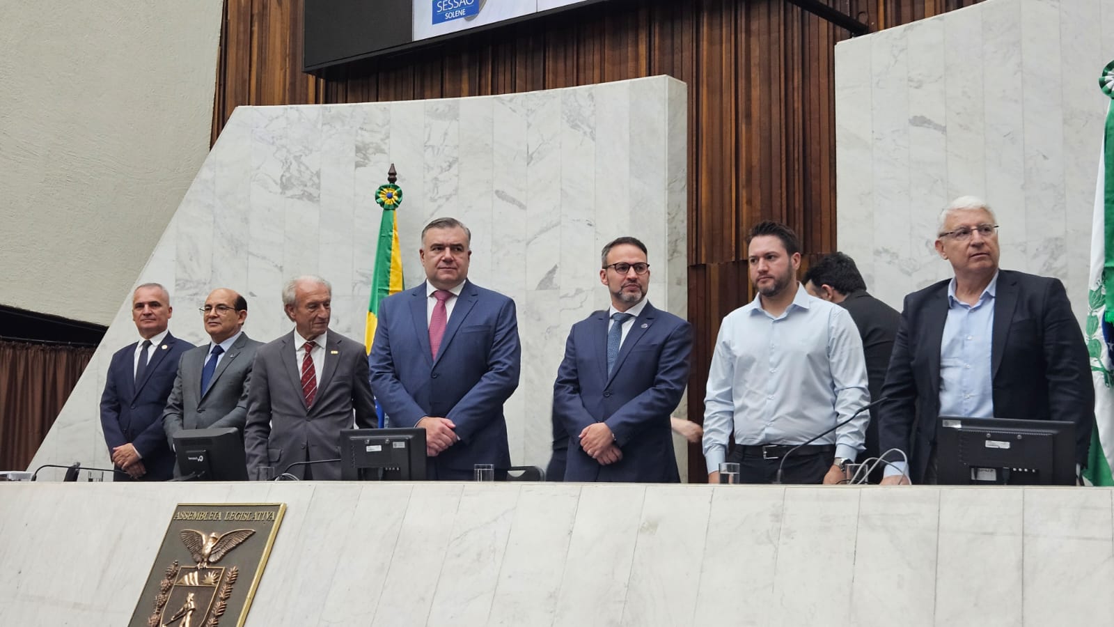 Leia mais sobre o artigo Homenagem na Alep: Deputado quer Legislativo, Governo do Paraná e Sindseg PR/MS trabalhando juntos pela promoção do seguro