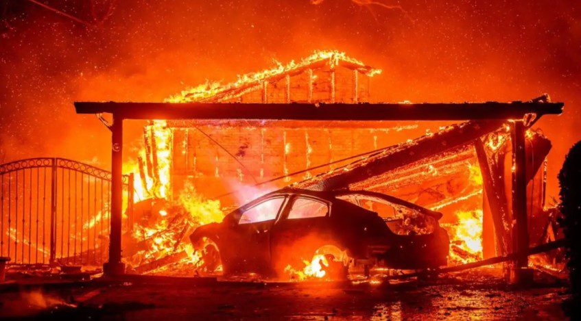 No momento, você está visualizando Incêndios na Califórnia podem elevar crise de seguros e aumentar custos aos moradores