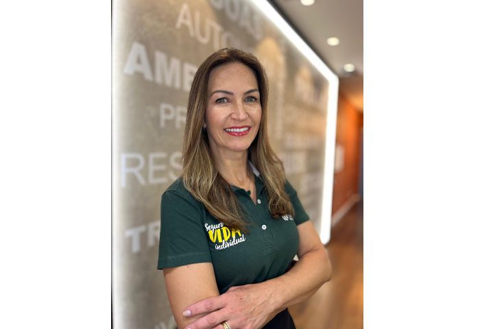 Leia mais sobre o artigo Bastante atuante na Comissão de Benefícios do Sindseg PR/MS, Rosangela Spak é promovida pela Tokio Marine