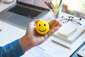 Leia mais sobre o artigo Seguros, tecnologia e Saúde Emocional: Como o bem-estar impacta o mercado