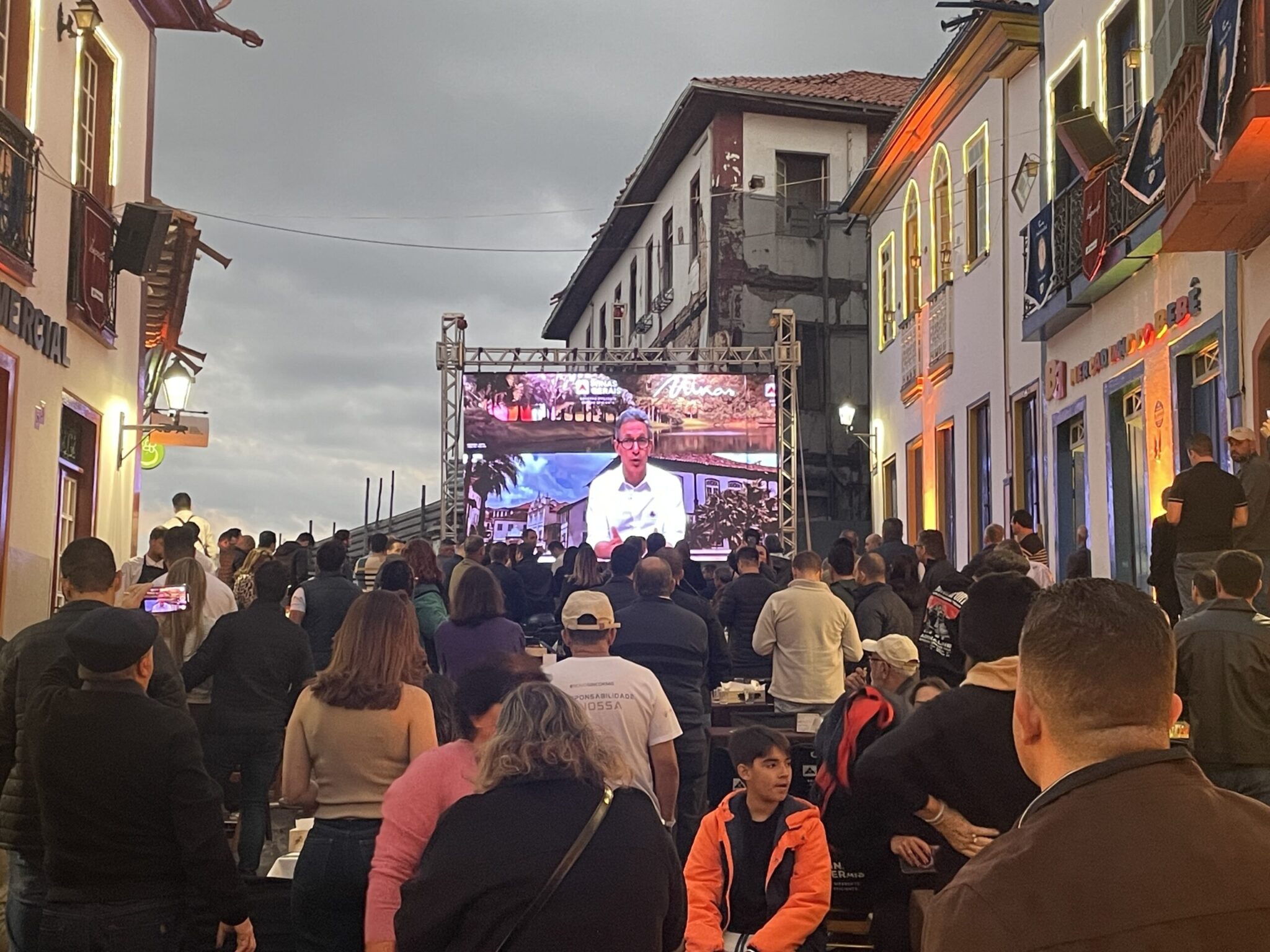 Leia mais sobre o artigo Corretor na Real conecta mercado de seguros à sociedade